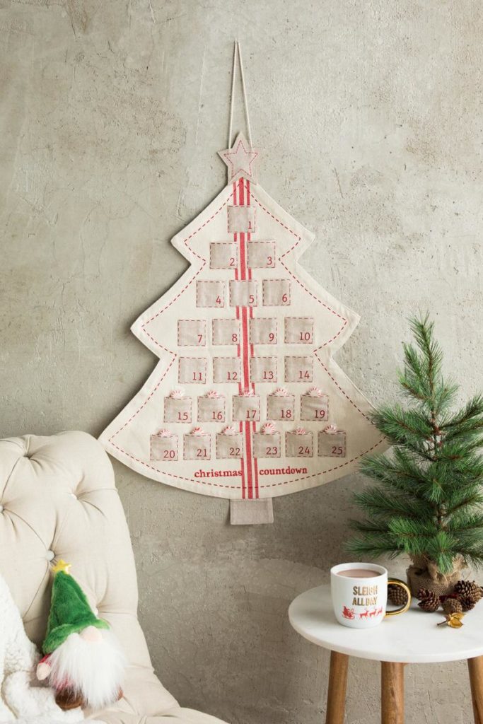 20+ Delightful Christmas Tree Advent Calendar Ideas