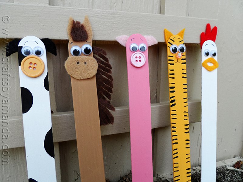 Craft Stick Farm Animal Bookmarks.