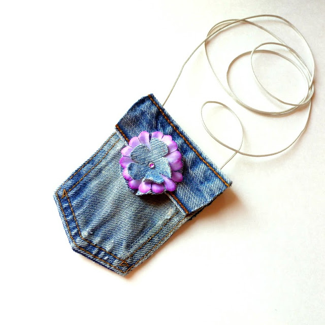 No-Sew Mini Blue Jean Purse.